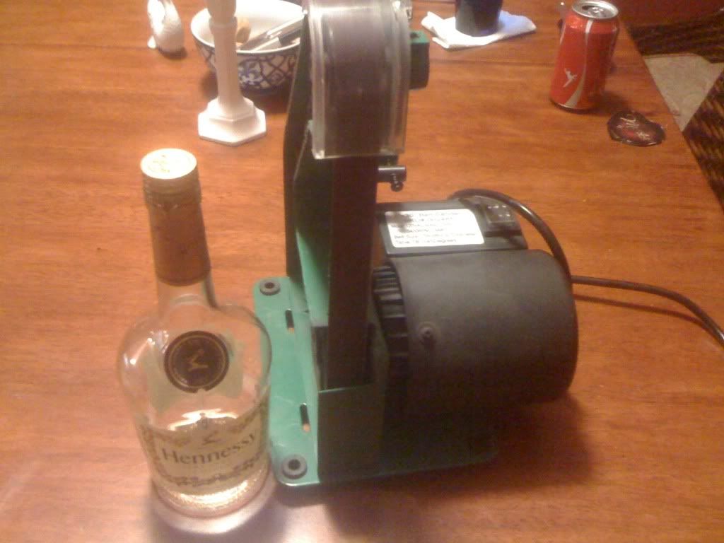 [Linked Image from i1010.photobucket.com]