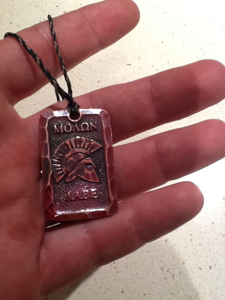 [Linked Image from i1010.photobucket.com]