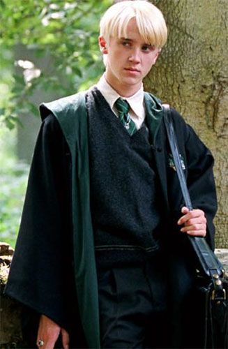 http://s1010.photobucket.com/albums/af222/ThemeRequests/Slytherin%20Theme/?action=view&current=draco_malfoy3.jpg&sort=ascending