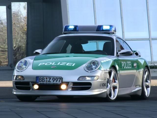 2005-Porsche-911-Carrera-Police-Car.jpg