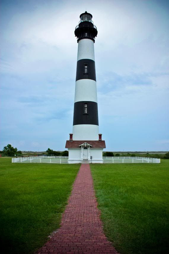 IMAGE: http://i1010.photobucket.com/albums/af228/djj5002/vacation_day5068-1.jpg