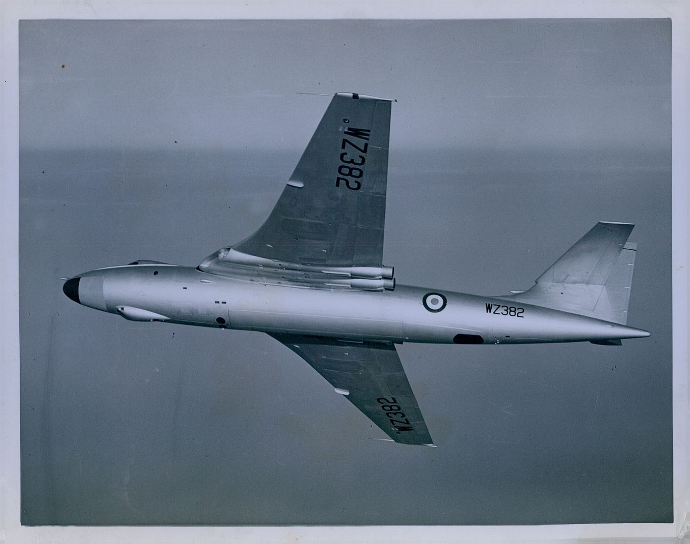 1956 RAF Vickers Valiant Jet Bomber in Flight Press Photo | eBay