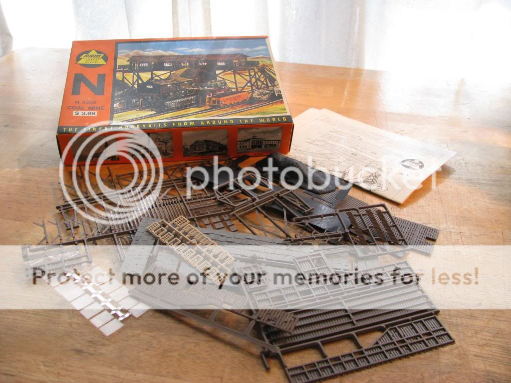 New AHM Vintage Coal Mine Kit for Train Layout, Never Been Used  